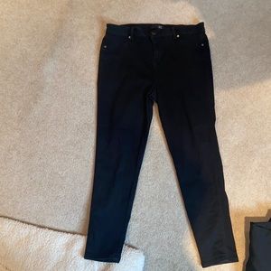1822 Butter Denim black jeans